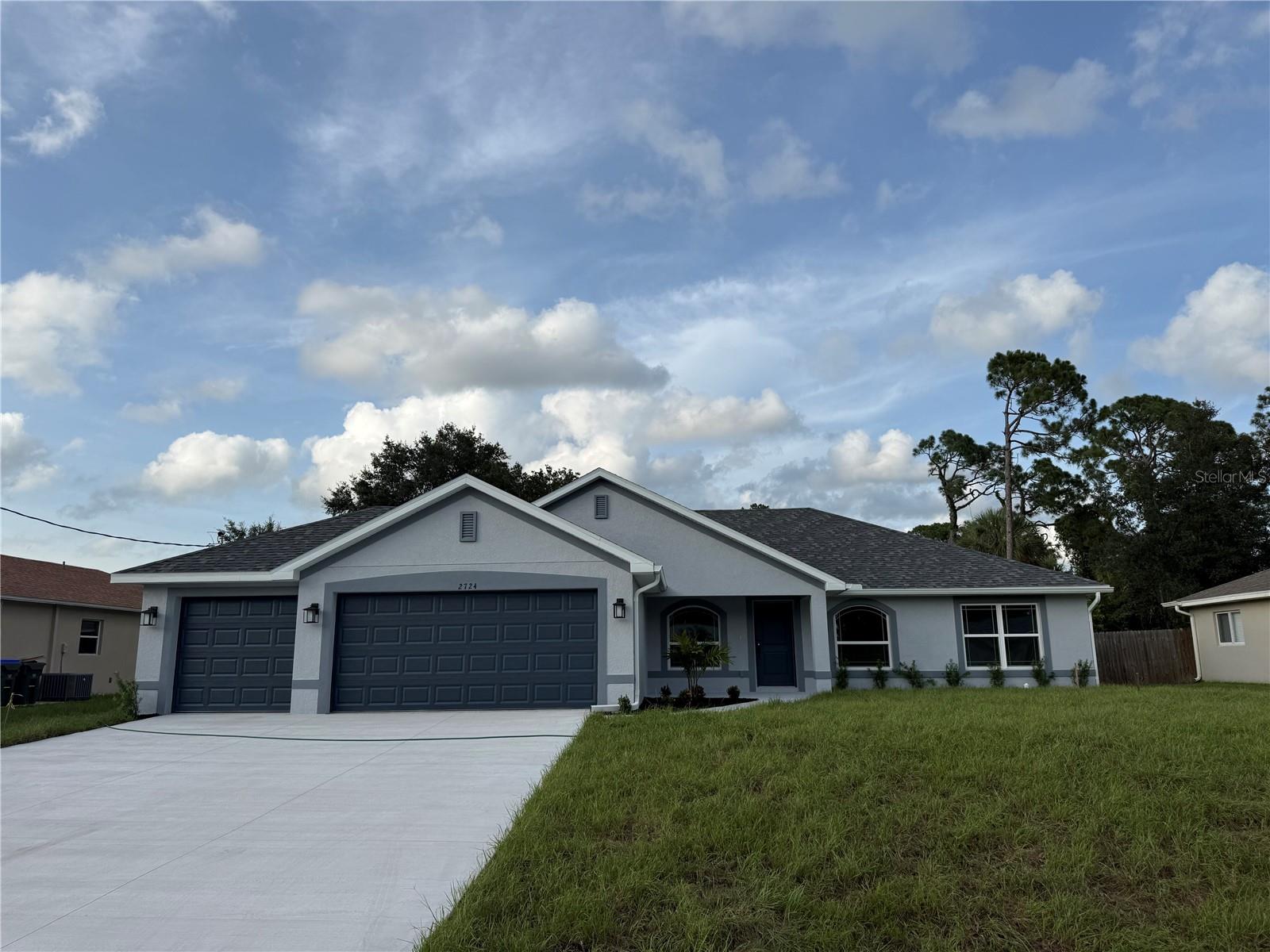 2724 Nellie Ln, North Port, FL 34286