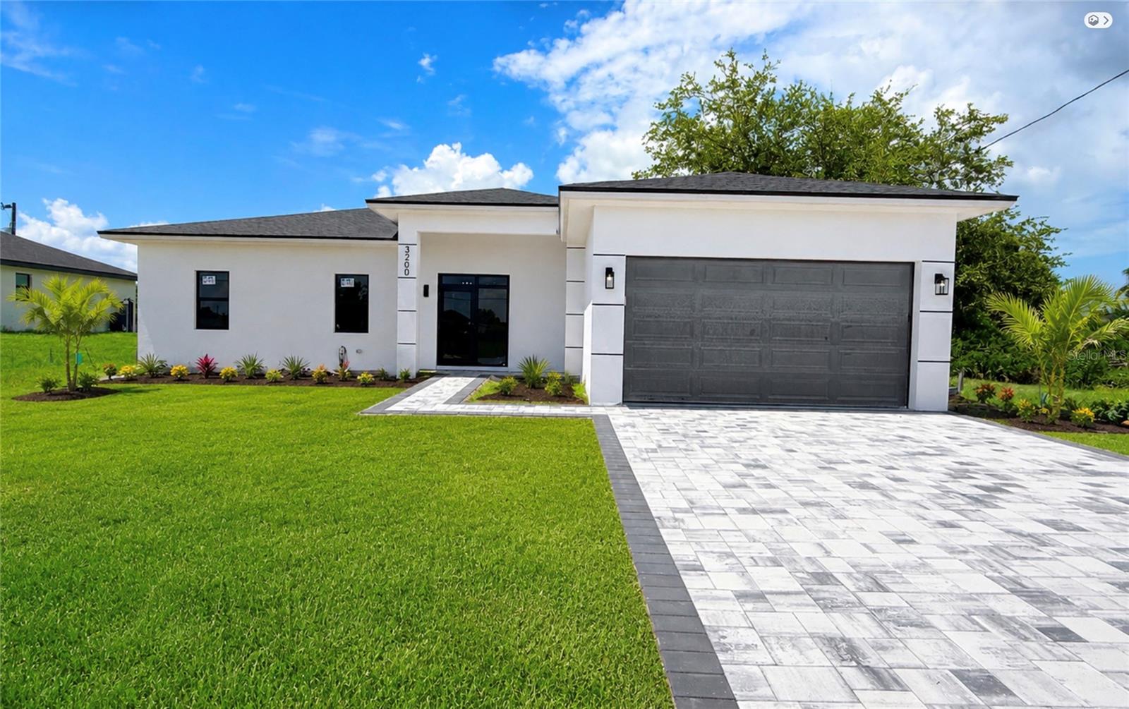 3200 8 St, Lehigh Acres, FL 33976