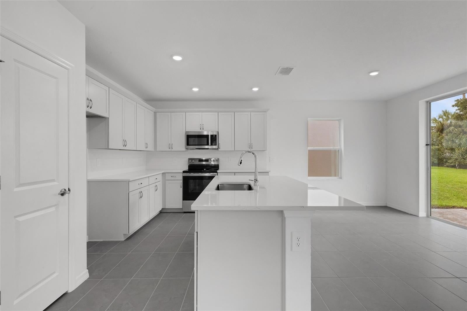 4328 Outhaul Run, Palmetto, FL 34221 photo