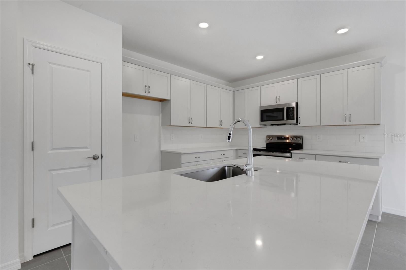 4328 Outhaul Run, Palmetto, FL 34221 photo