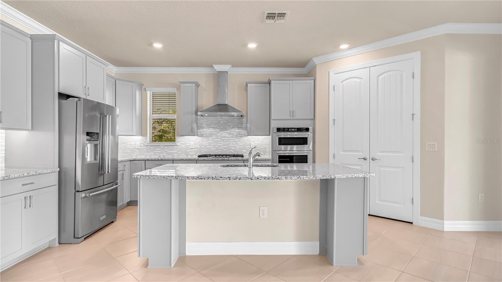 9212 Hanging Vine Ct, Orlando, FL 32836 photo