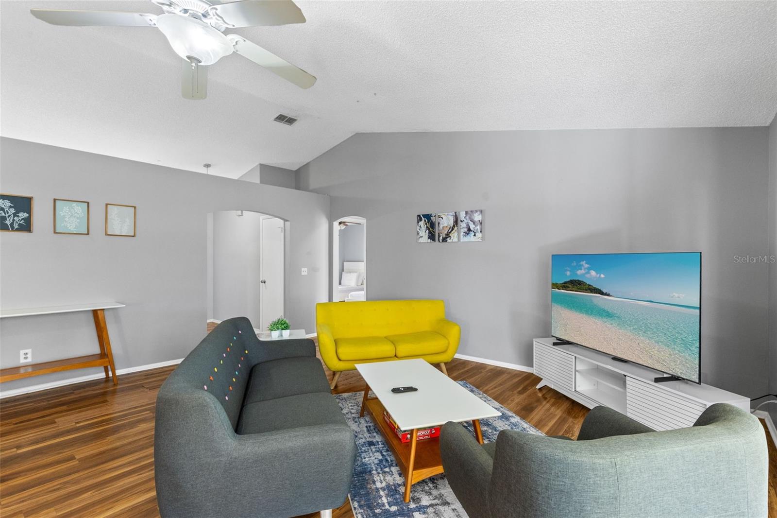 7694 Indian Ridge Trl, Kissimmee, FL 34747 photo