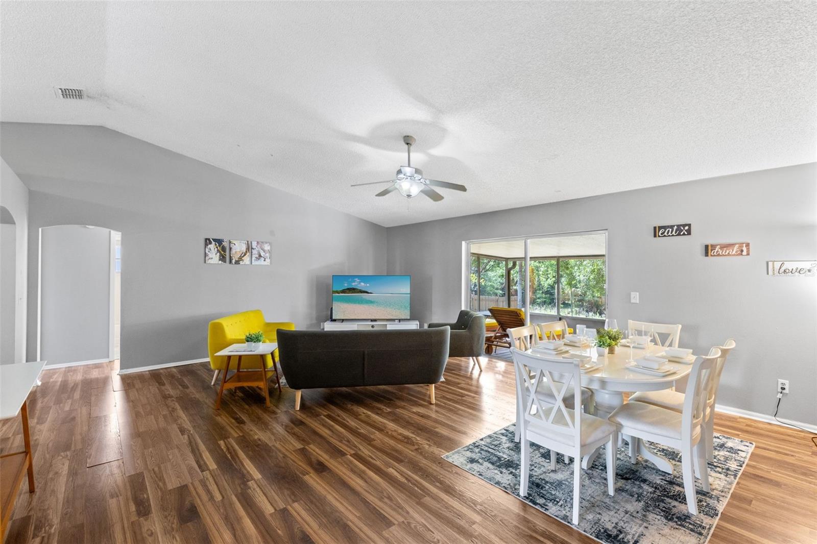 7694 Indian Ridge Trl, Kissimmee, FL 34747 photo