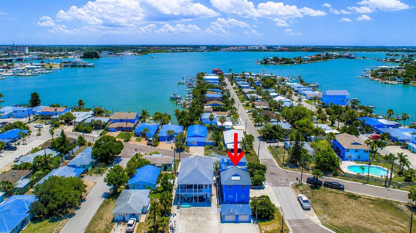 14500 Bayshore Dr, Madeira Beach, FL 33708