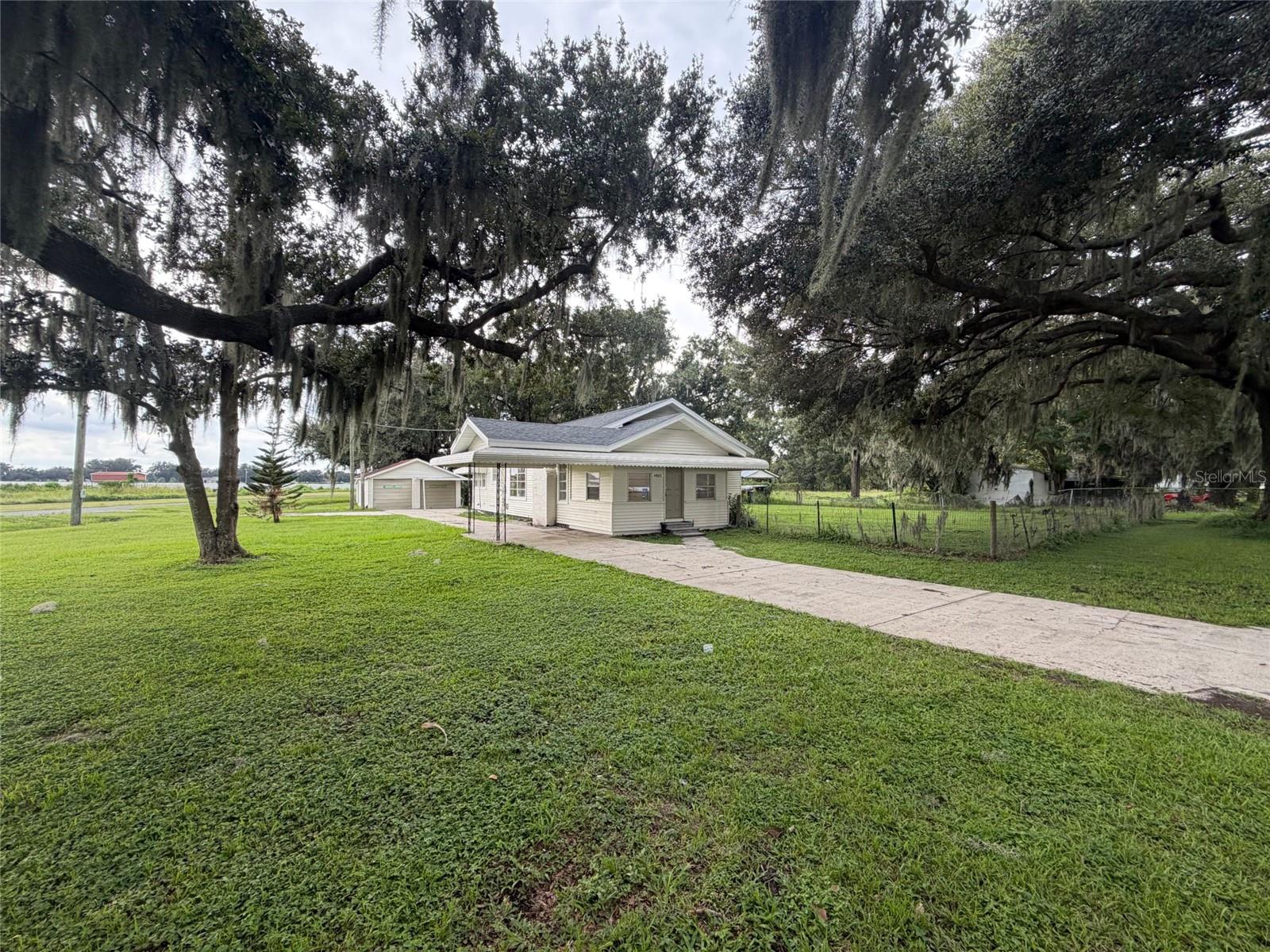 4805 Coronet Rd, Plant City, FL 33566 photo
