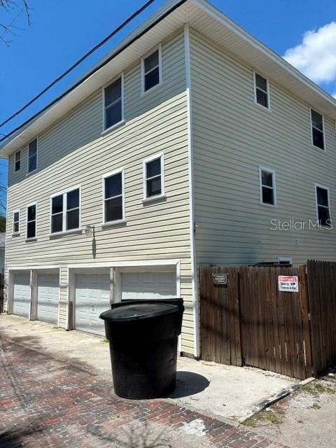 717 Dartmoor St, Saint Petersburg, FL 33701 photo