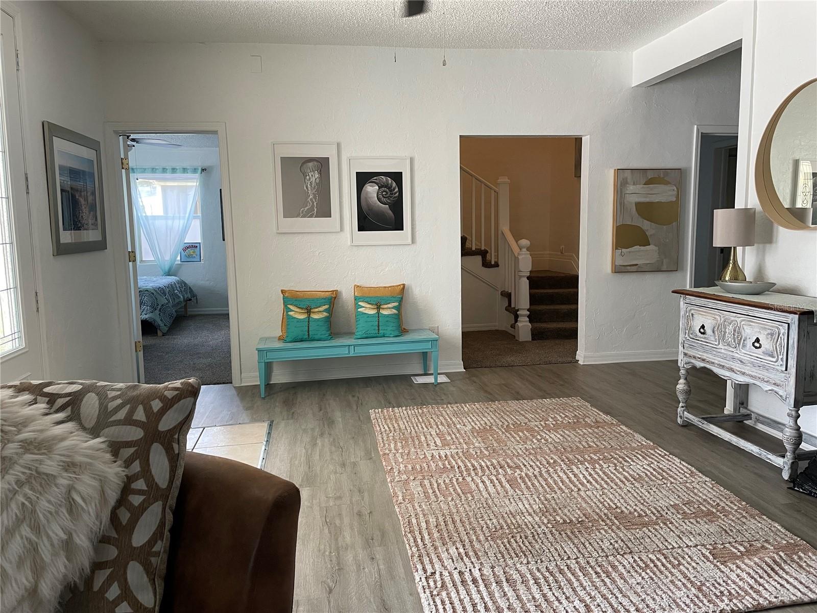 717 Dartmoor St, Saint Petersburg, FL 33701 photo