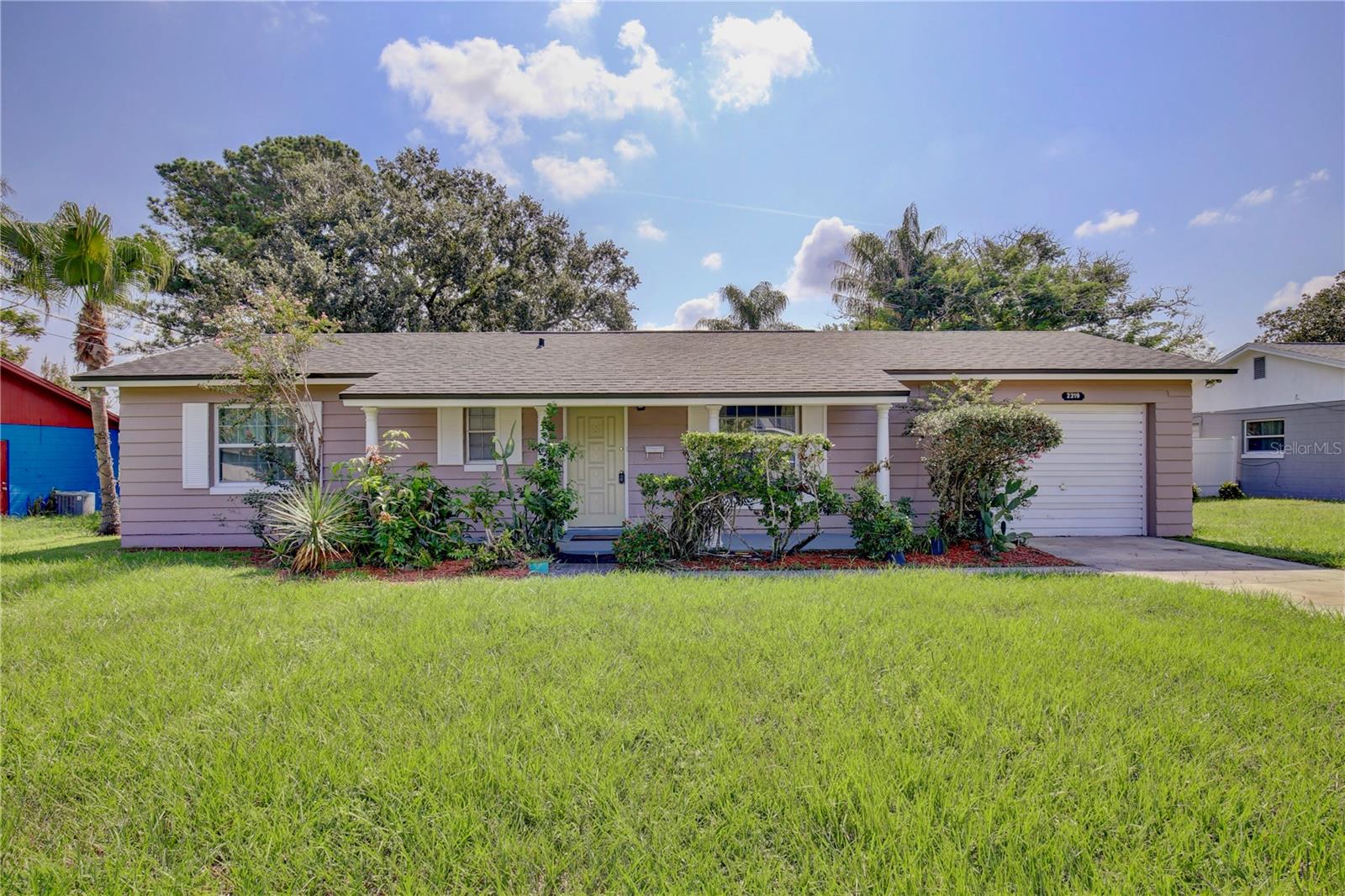 2319 Continental Blvd, Orlando, FL 32808