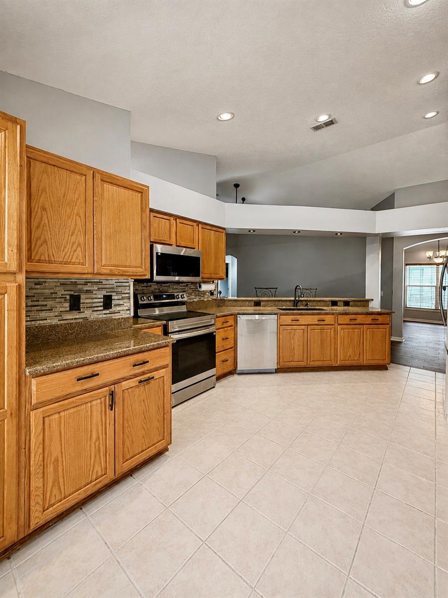 4828 Wessex Way, Land O Lakes, FL 34639 photo