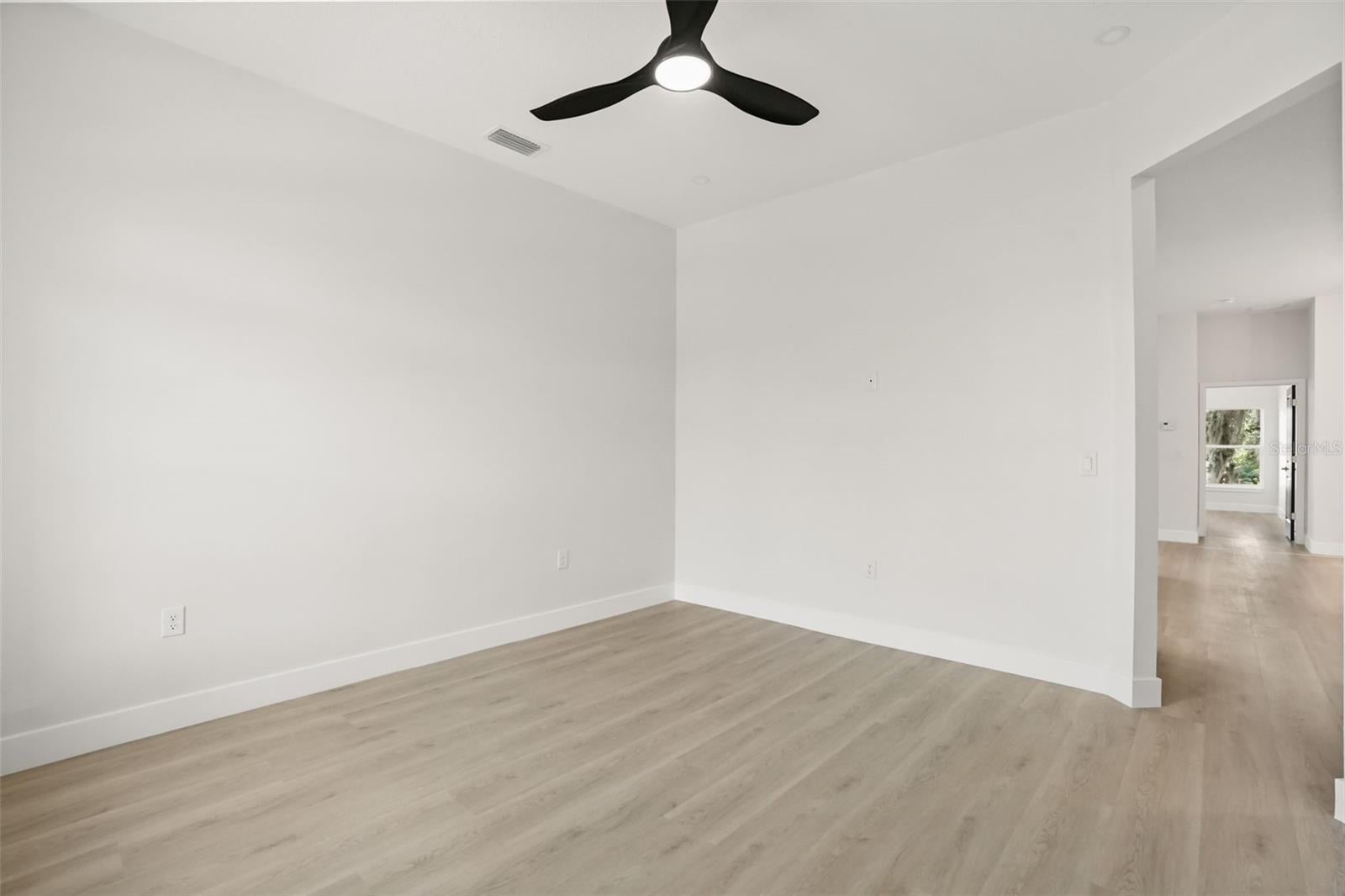 823 E Mcdonald Ave, Eustis, FL 32726 photo