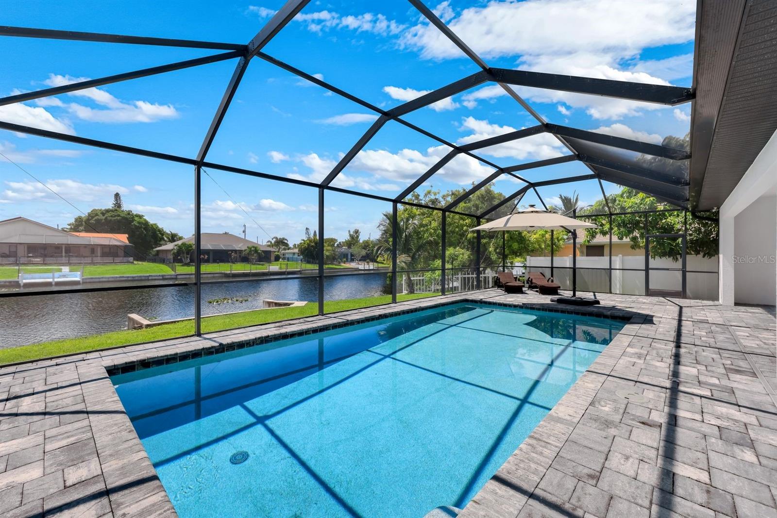 2126 NE 2 St, Cape Coral, FL 33909 photo