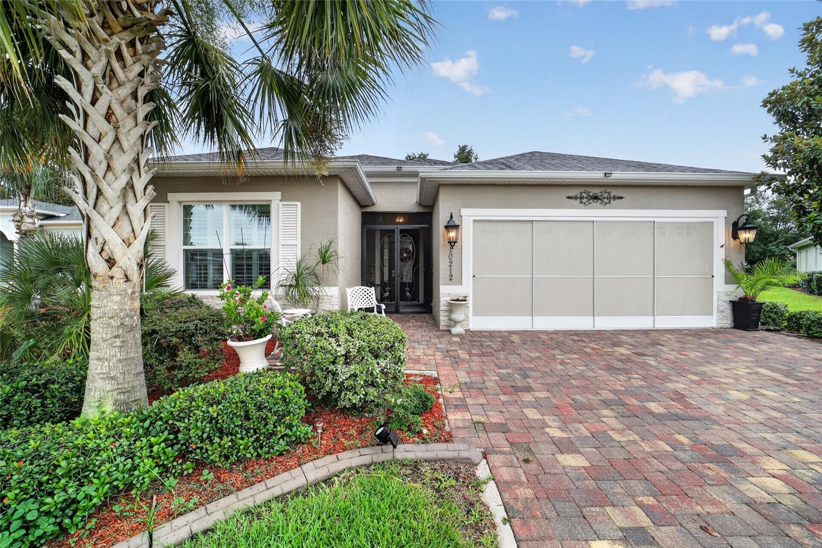 10212 Julia Isles Ave, Oxford, FL 34484