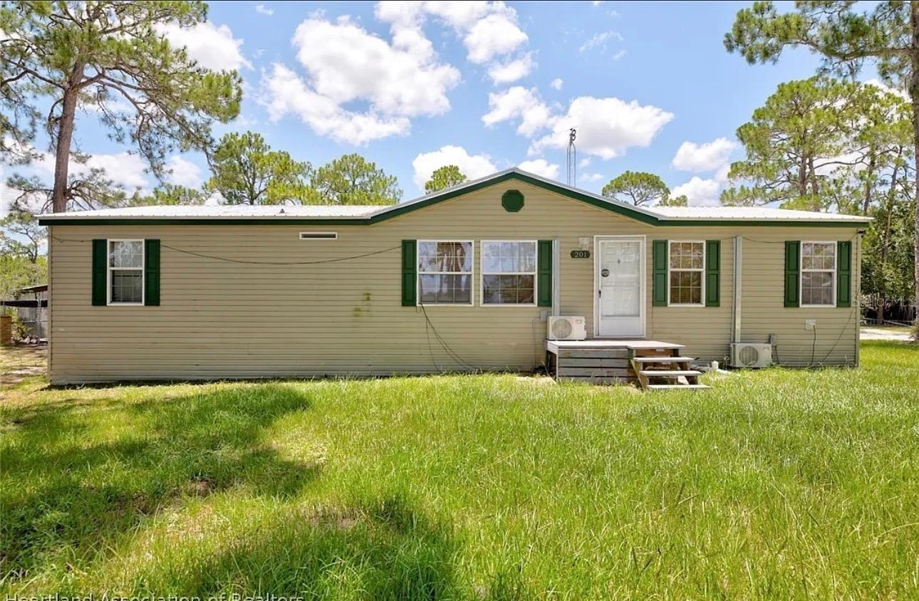 201 Maxanna, Sebring, FL 33875