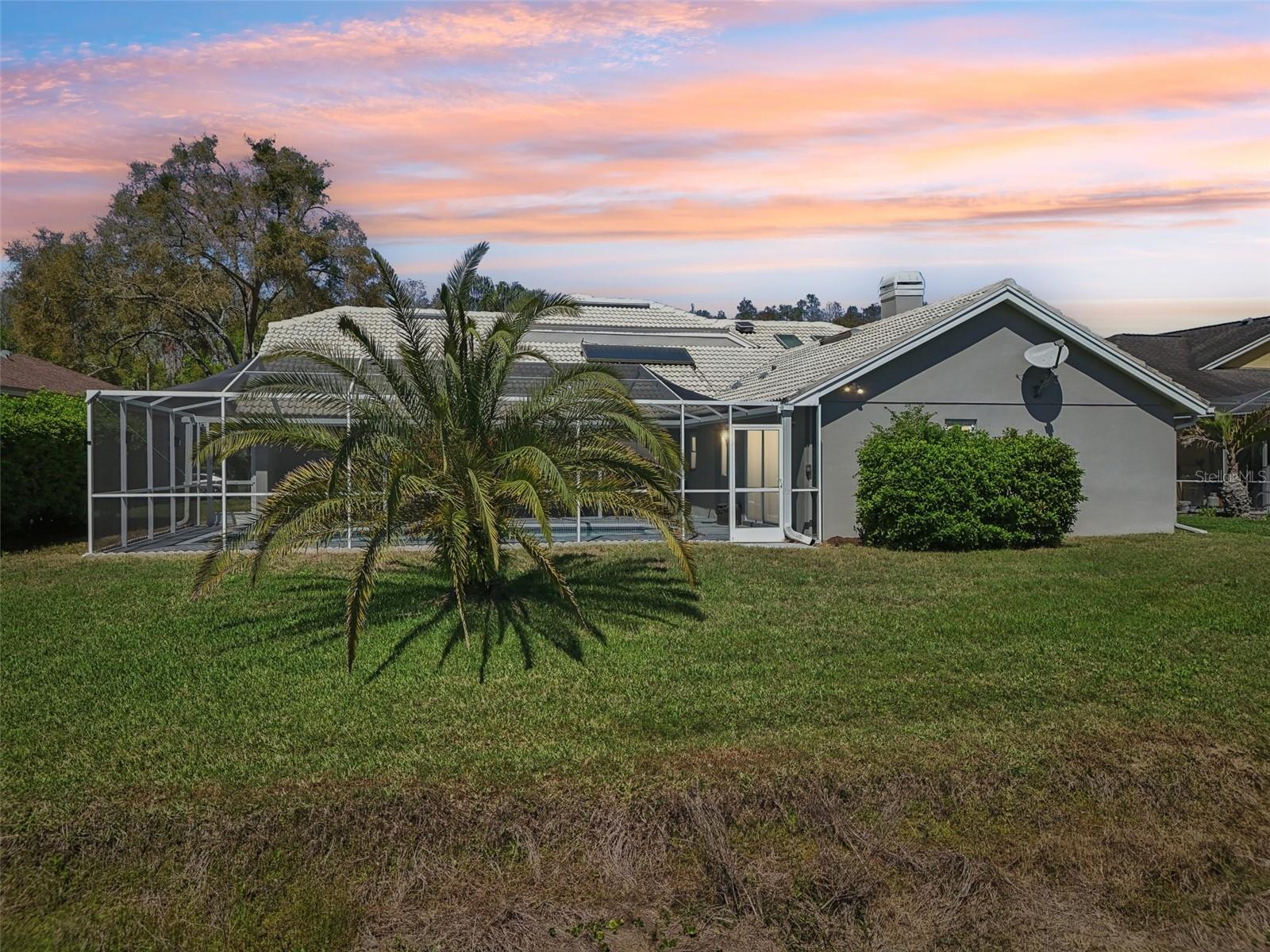 954 Cobblestone Ln, Tarpon Springs, FL 34688 photo