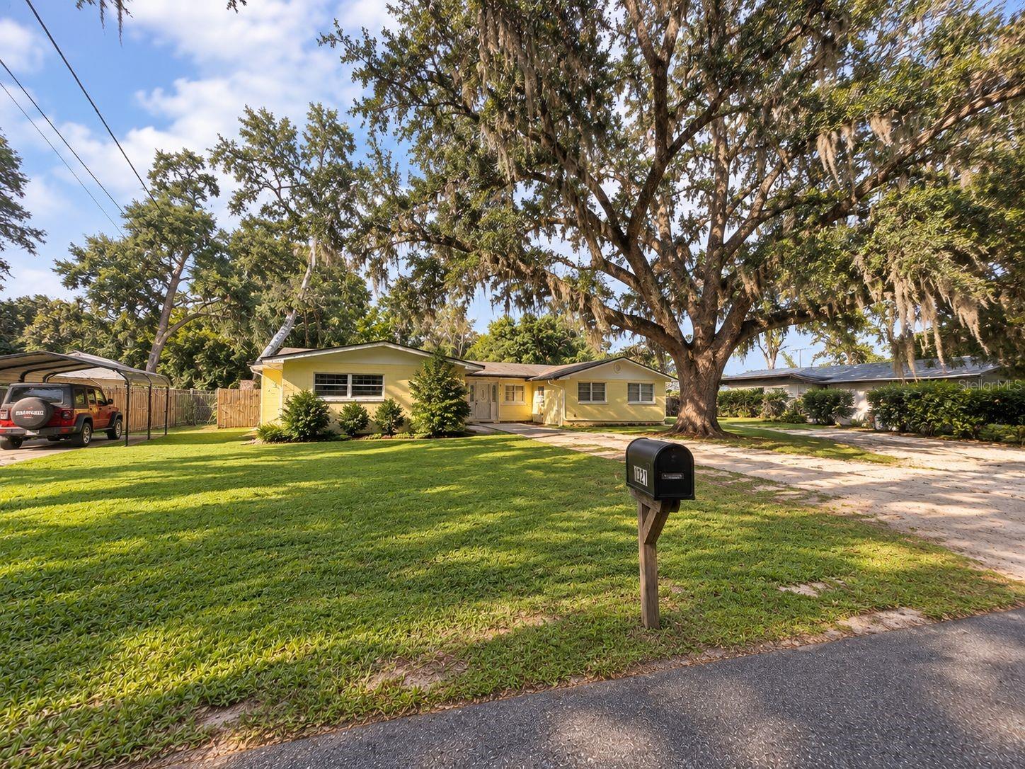 2508 Stoer Island Dr, Leesburg, FL 34748 photo
