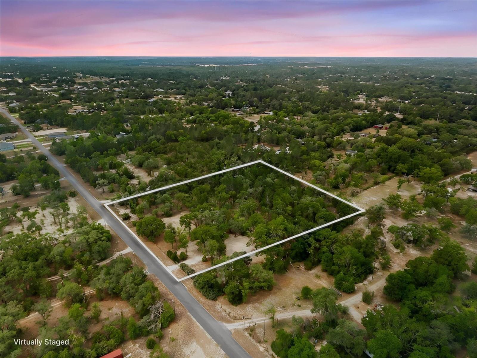12055 Finch Rd, Weeki Wachee, FL 34614 photo
