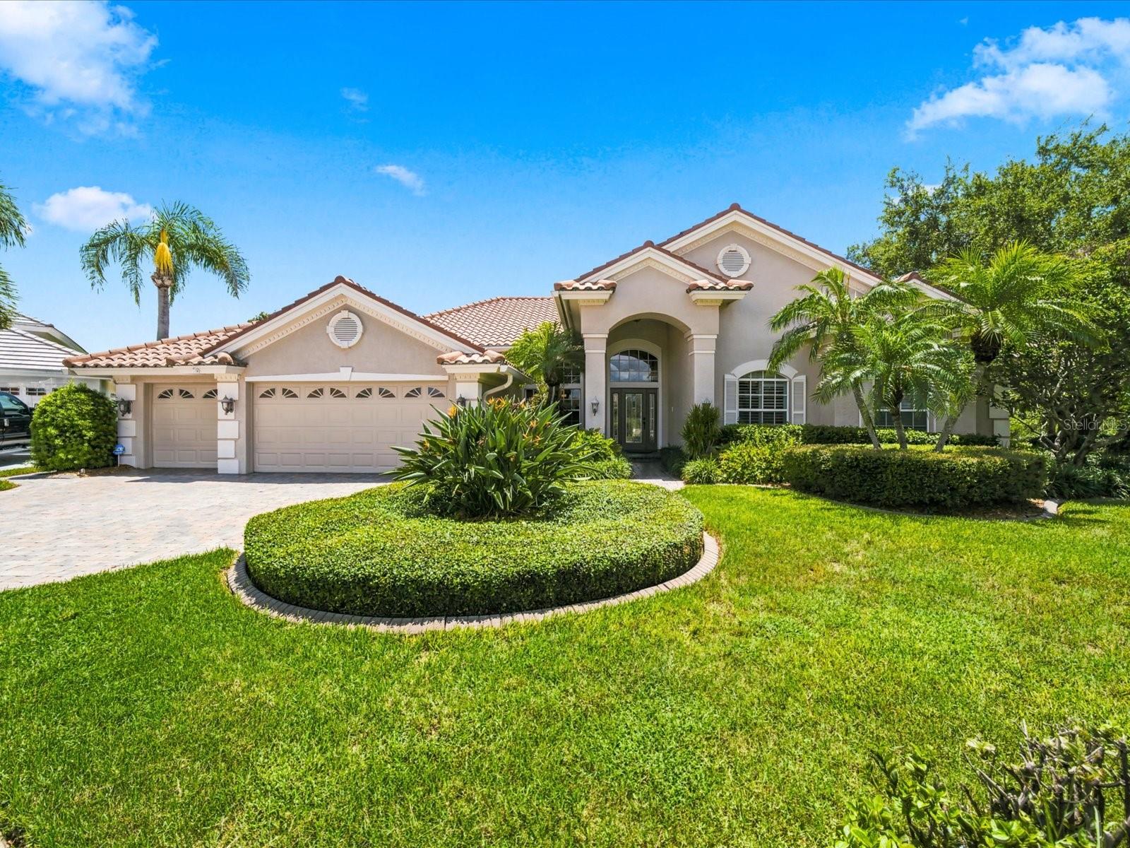 9802 Mako Ct, Tampa, FL 33615 photo