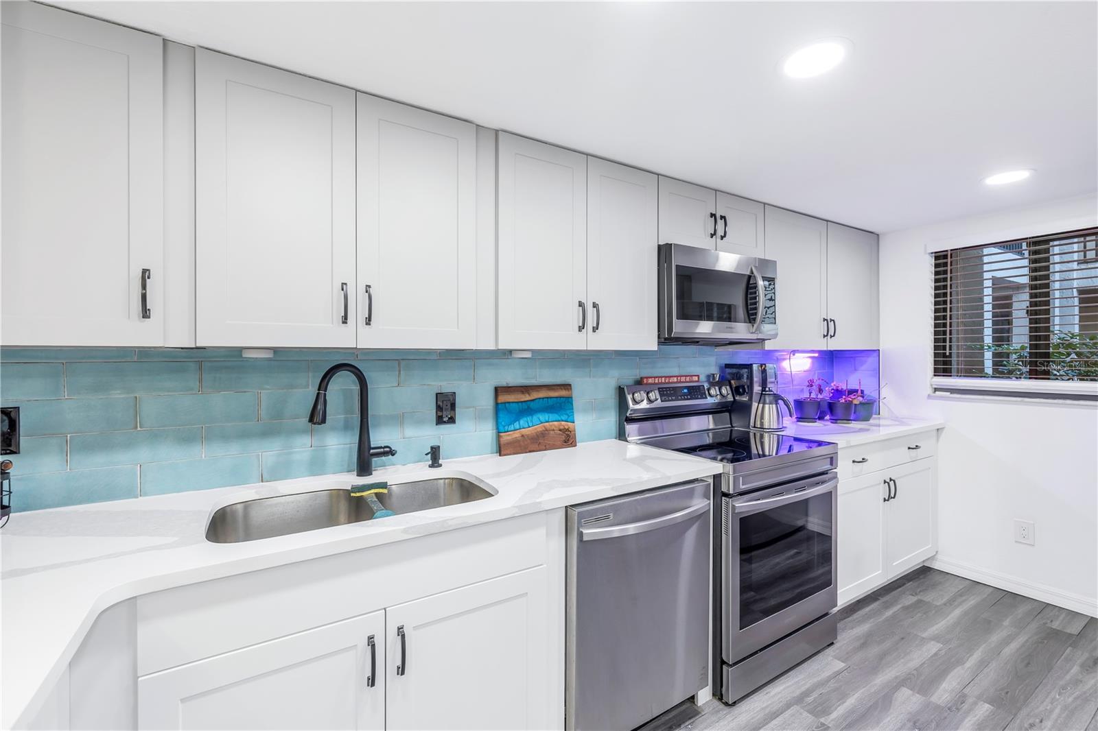 Condominium in SARASOTA FL 3700 S OSPREY AVENUE #122 18.jpg