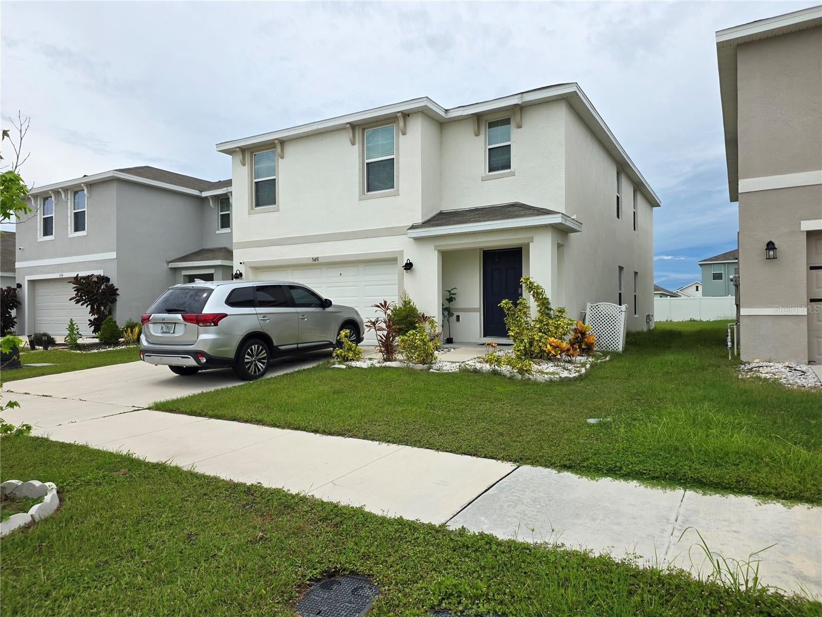 566 Sunlit Coral St, Ruskin, FL 33570