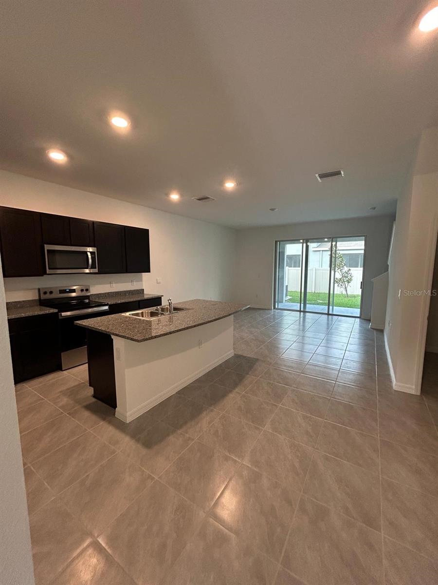 16620 Grotto Steam Pl, Wimauma, FL 33598 photo