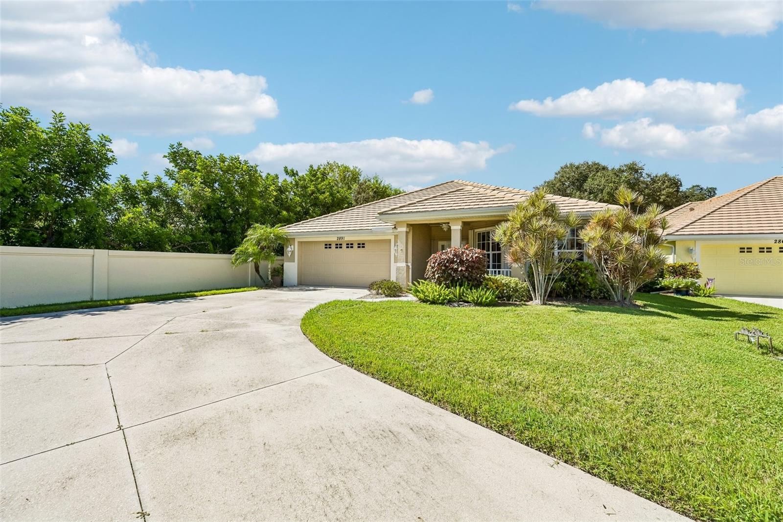 2891 Whispering Pine Ln, North Port, FL 34287 photo