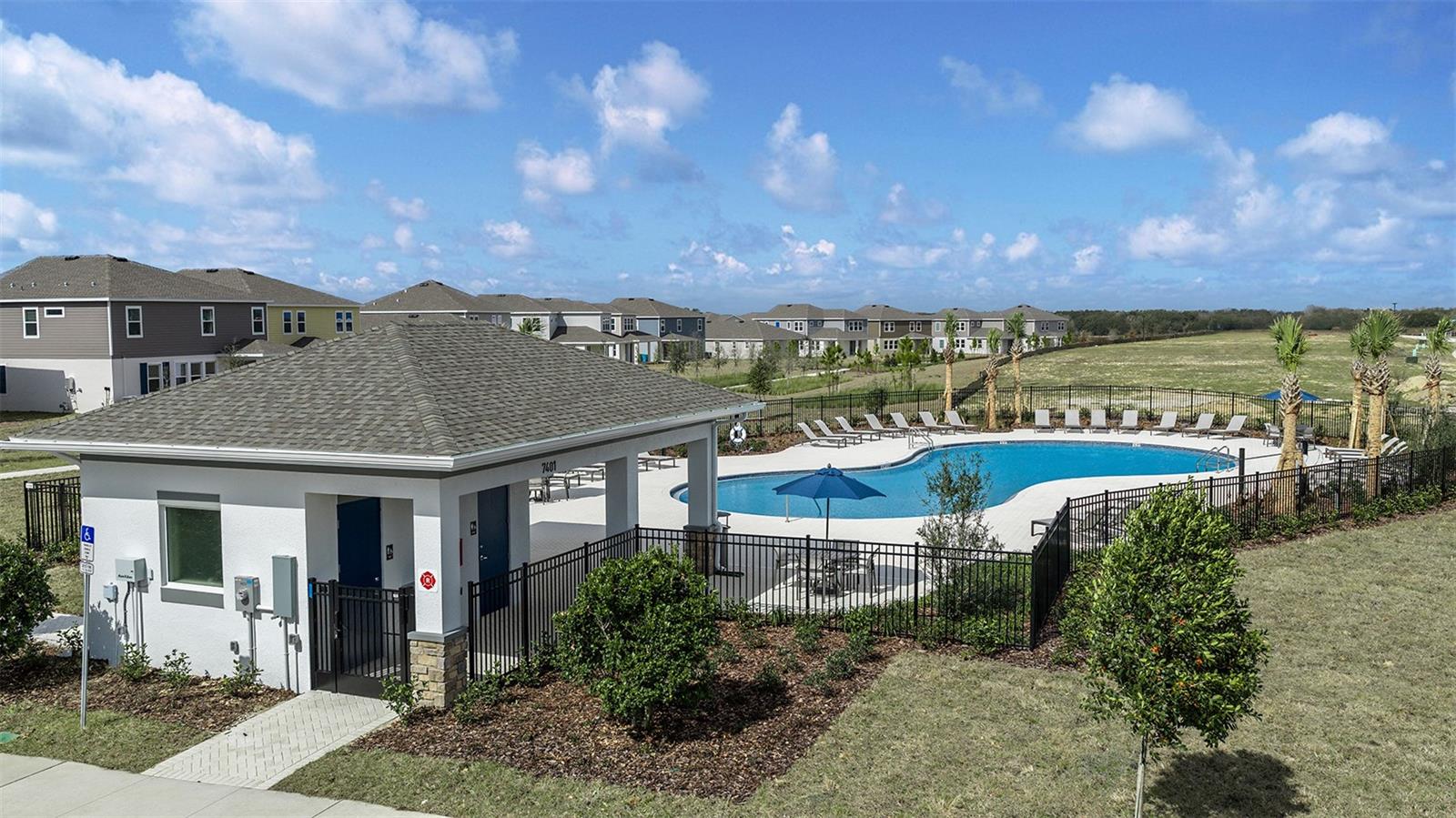 241 Streamwater Way, Groveland, FL 34736 photo