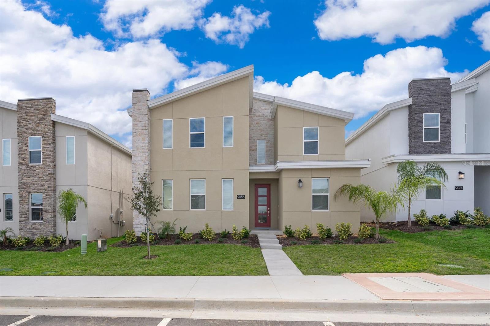 9056 Sommerset Hills Dr, Davenport, FL 33896
