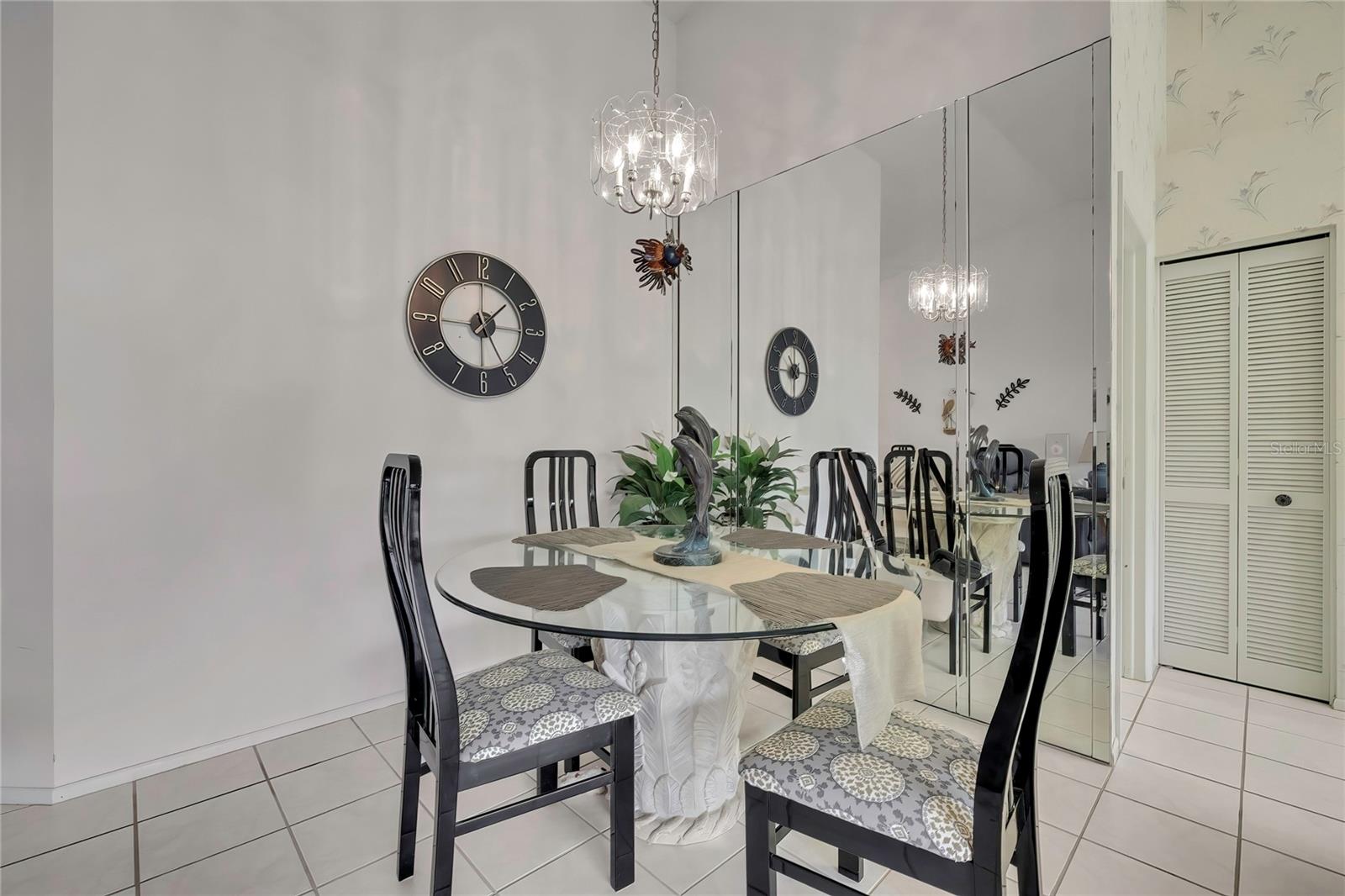 6447 Pine Walk Dr, New Port Richey, FL 34655 photo