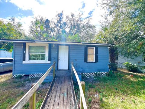 Single Family Residence in APOPKA FL 30 E ELLA J GILMORE STREET.jpg