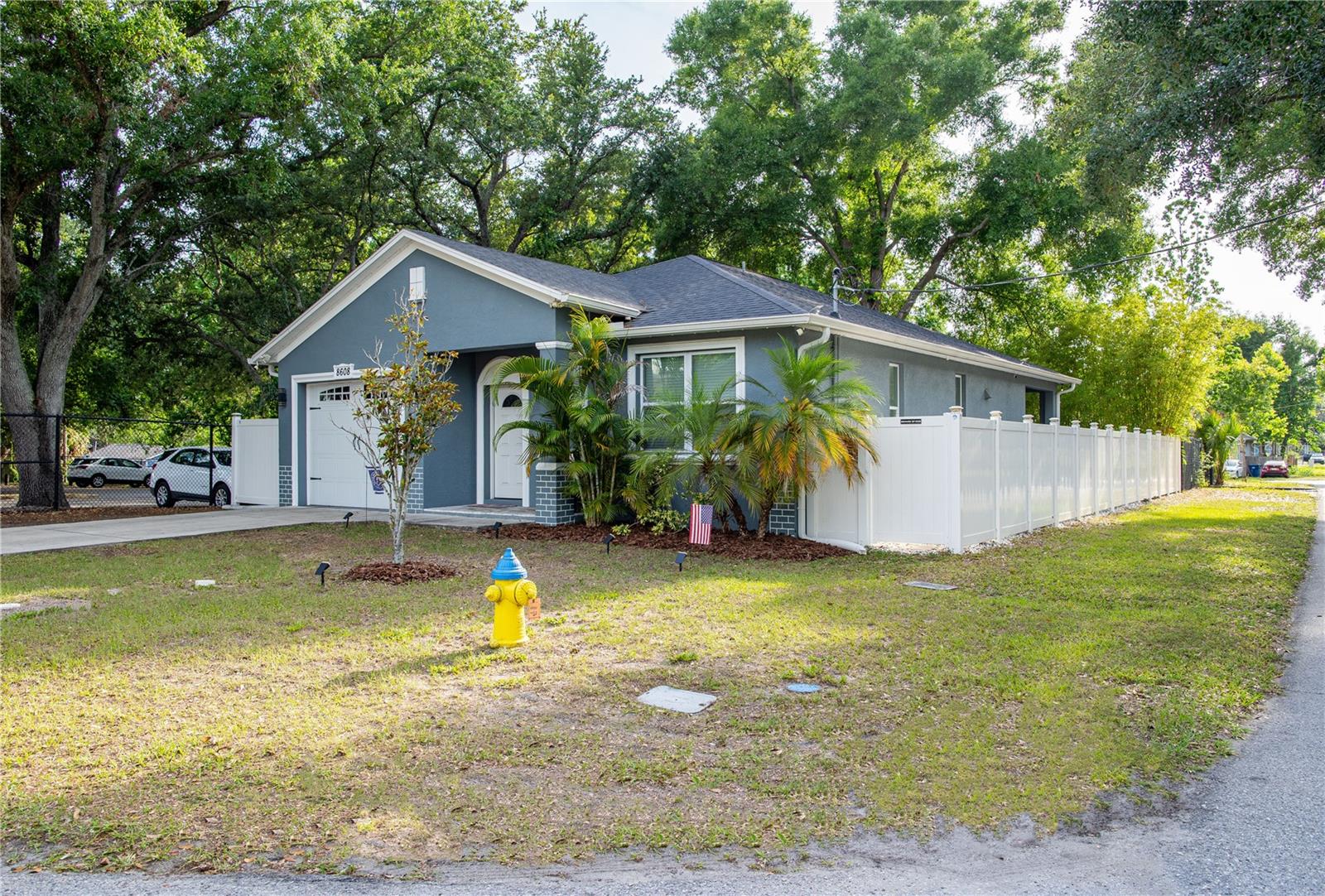 8608 N Mitchell Ave, Tampa, FL 33604 photo