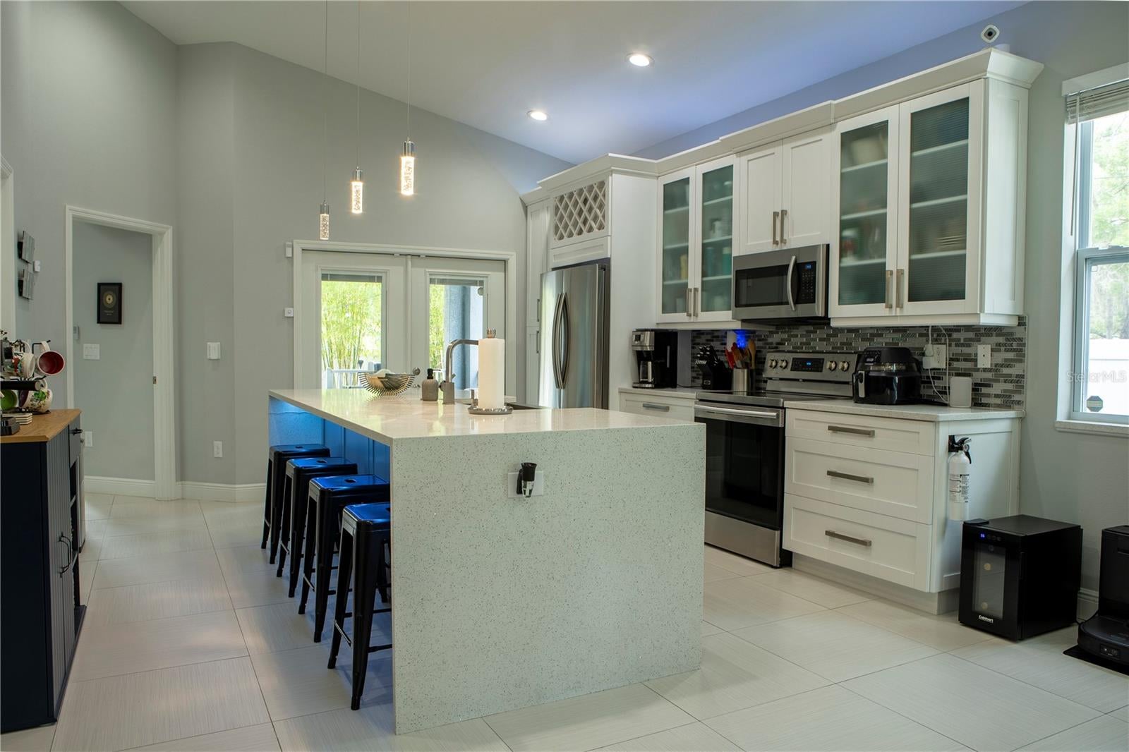 8608 N Mitchell Ave, Tampa, FL 33604 photo