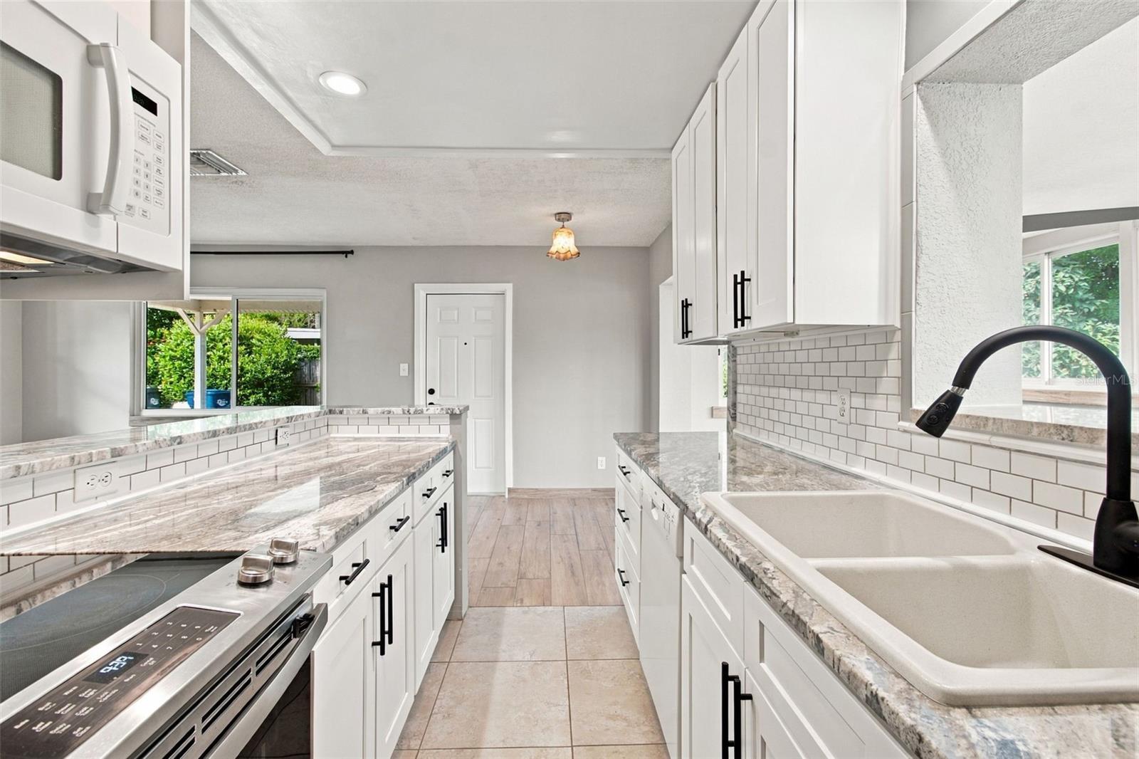 2315 Amherst Ave, Bradenton, FL 34207 photo