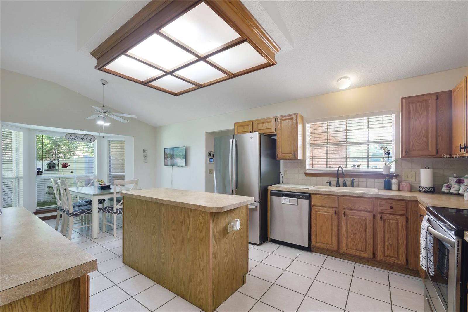 2 Rosedown Blvd, Debary, FL 32713 photo