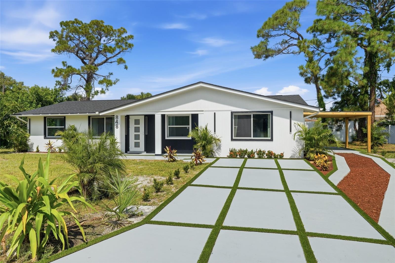 848 Olympia Rd, Venice, FL 34293 photo