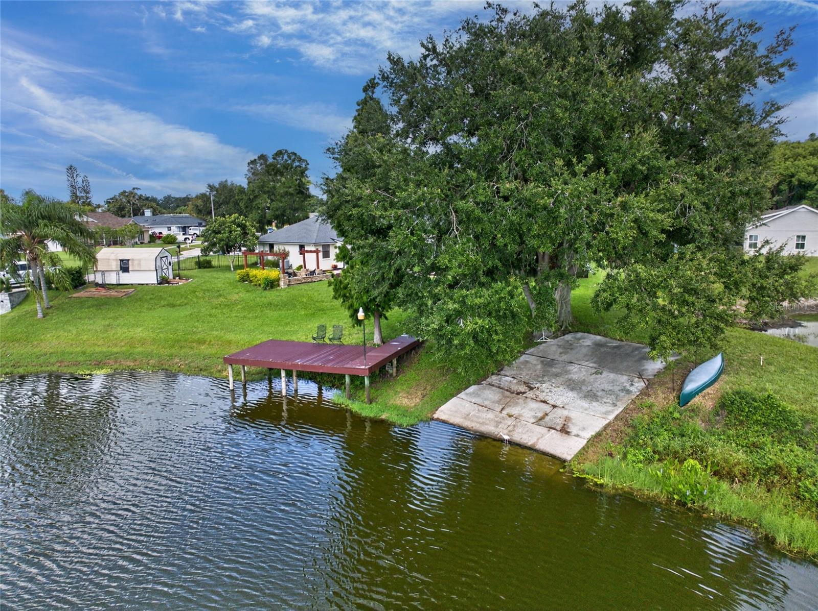906 Retriever Ave, Seffner, FL 33584 photo