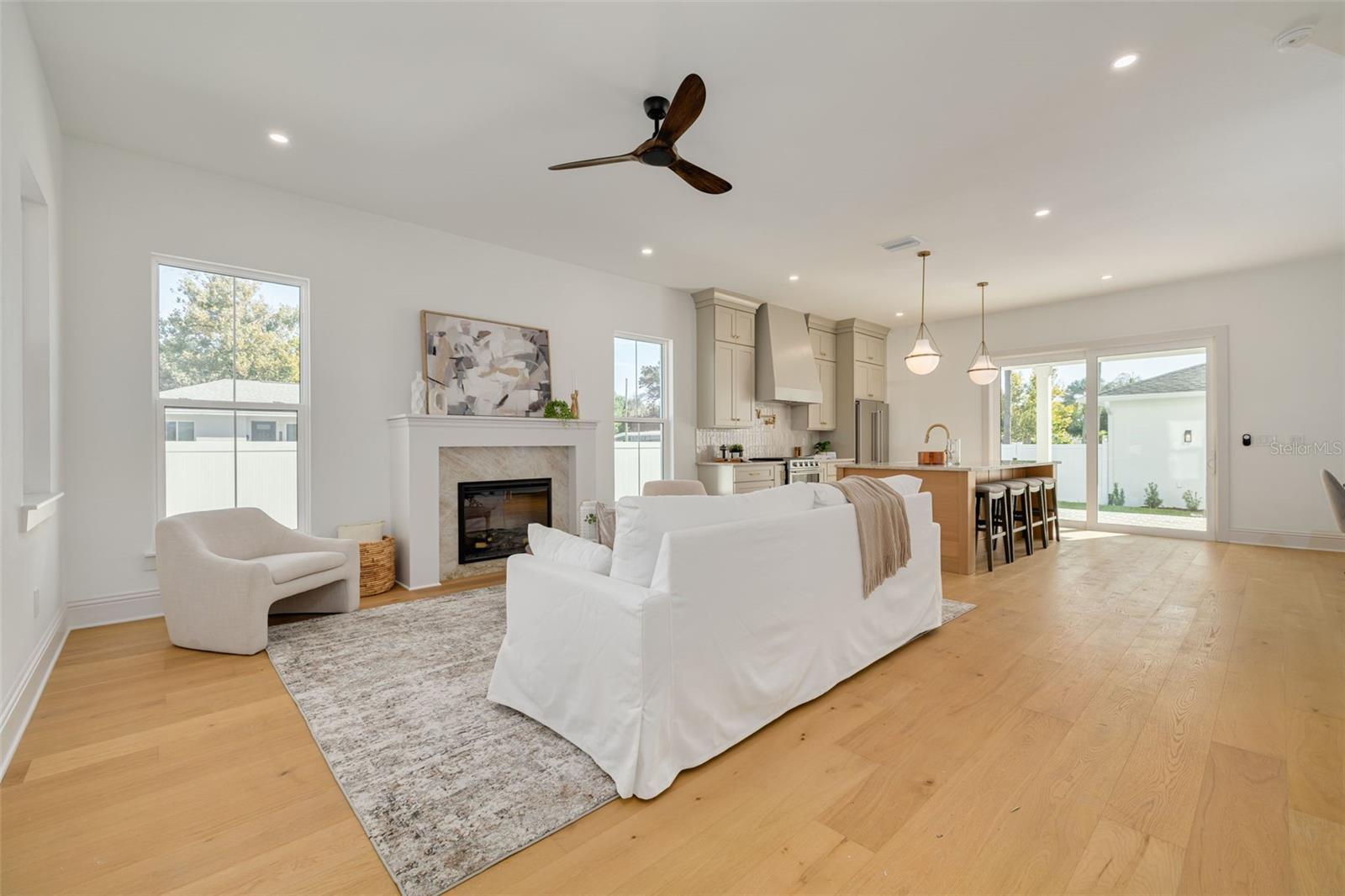 945 29 St, Saint Petersburg, FL 33713 photo