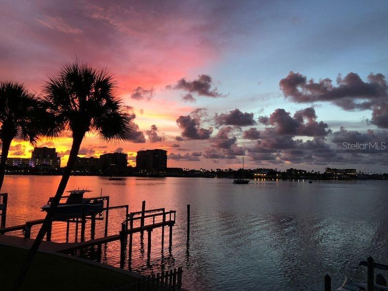 210 Dolphin Pt, Clearwater Beach, FL 33767