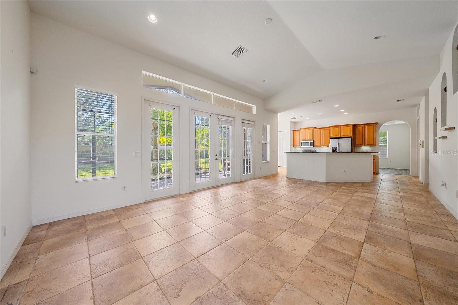 6623 38 Ln, Sarasota, FL 34243 photo