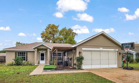 Single Family Residence in LEESBURG FL 33827 SILVER PINE DRIVE.jpg