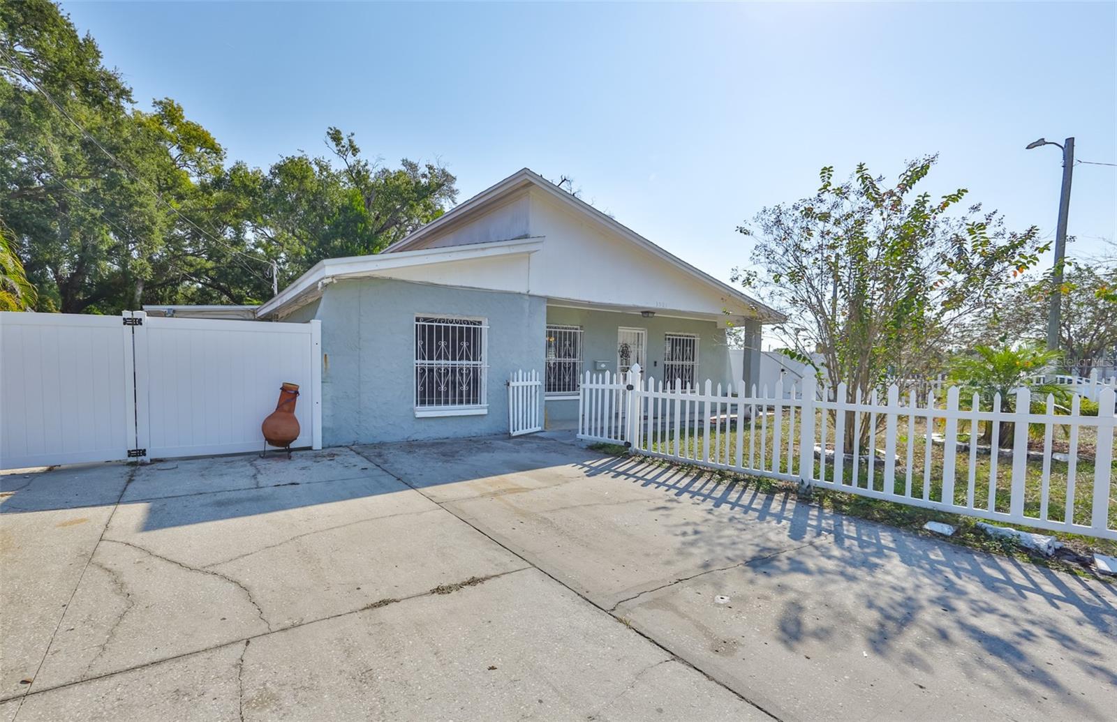 3901 N Clearfield Ave, Tampa, FL 33603 photo