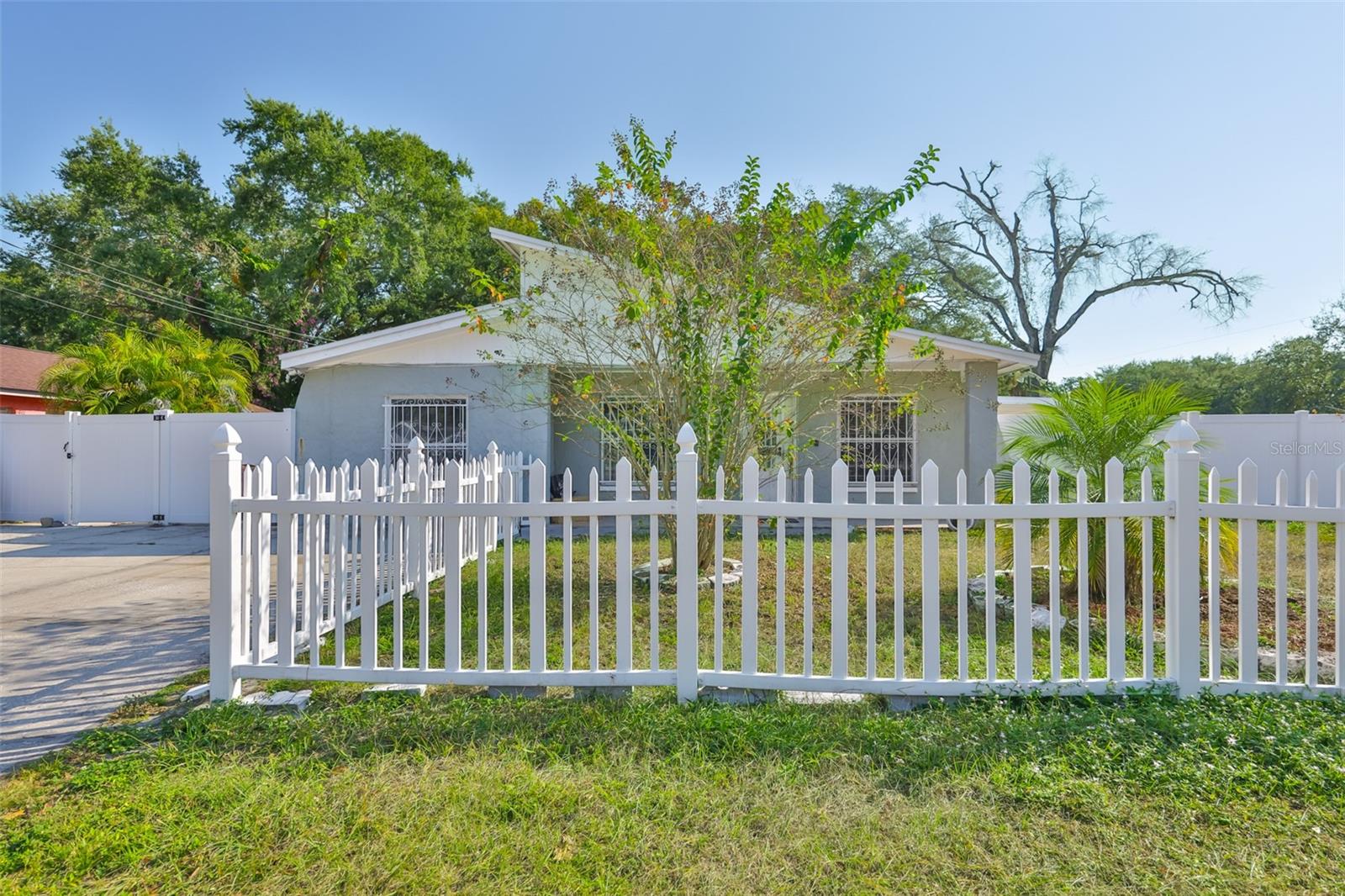 3901 N Clearfield Ave, Tampa, FL 33603 photo