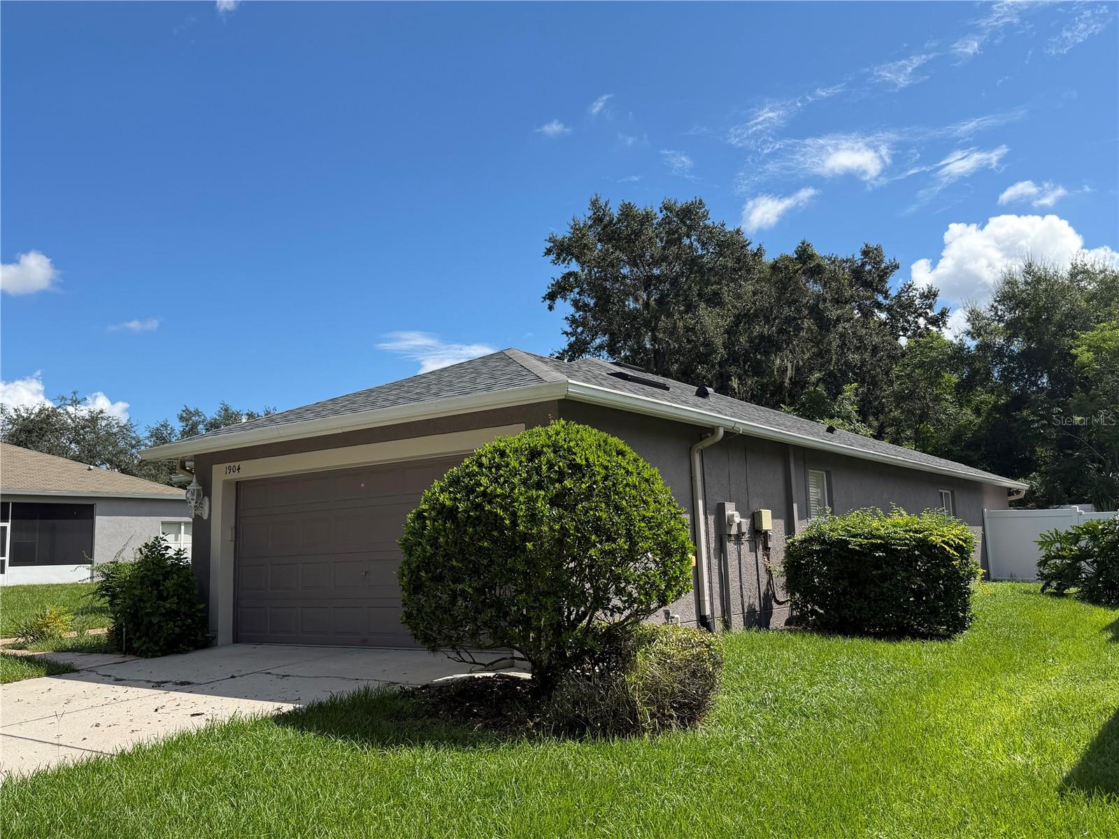 1904 Samantha Ln, Valrico, FL 33594 photo