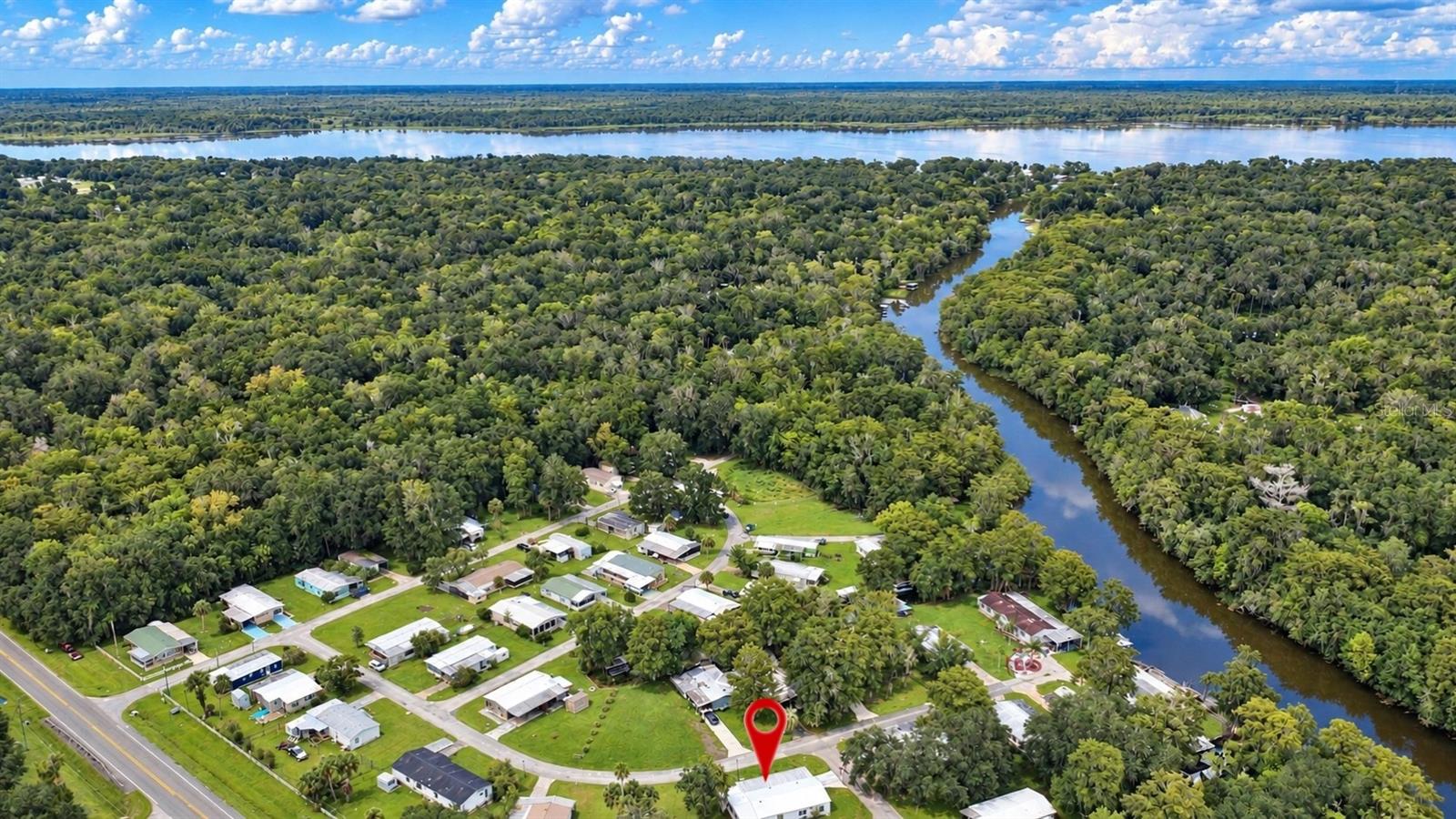 25 Canal Way, Lake Panasoffkee, FL 33538 photo