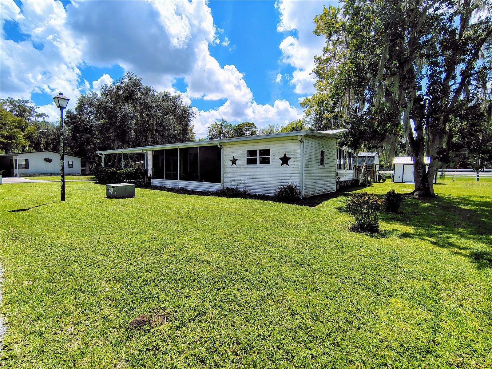 25 Canal Way, Lake Panasoffkee, FL 33538 photo
