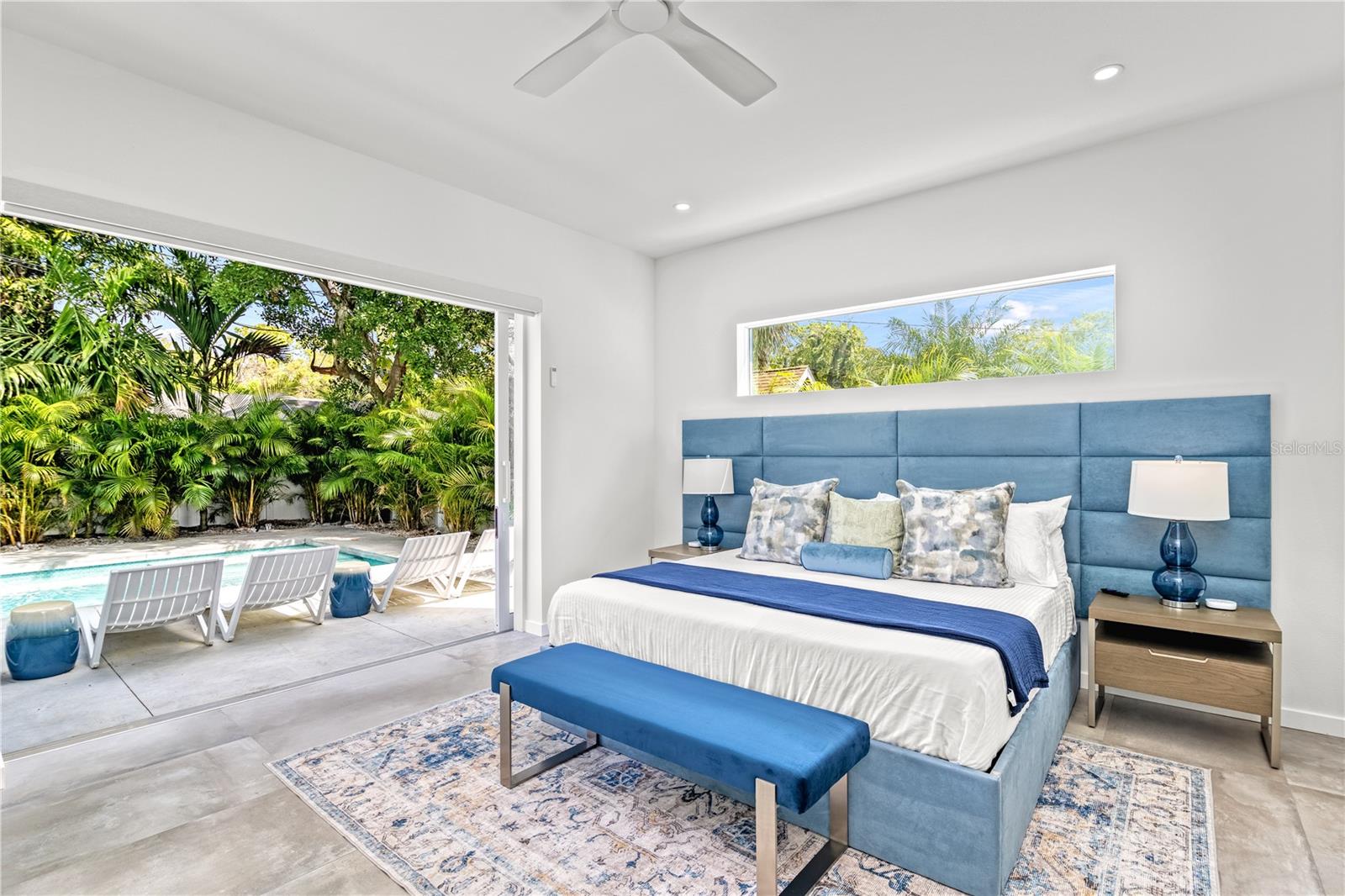 Single Family Residence in SARASOTA FL 2327 HILLVIEW STREET 21.jpg