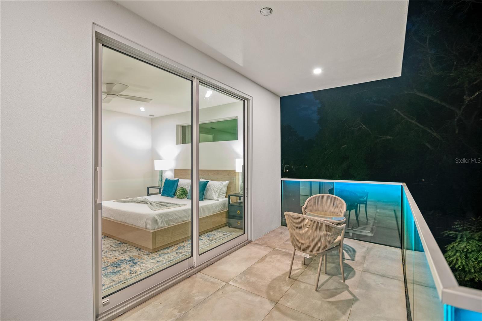 Single Family Residence in SARASOTA FL 2327 HILLVIEW STREET 47.jpg