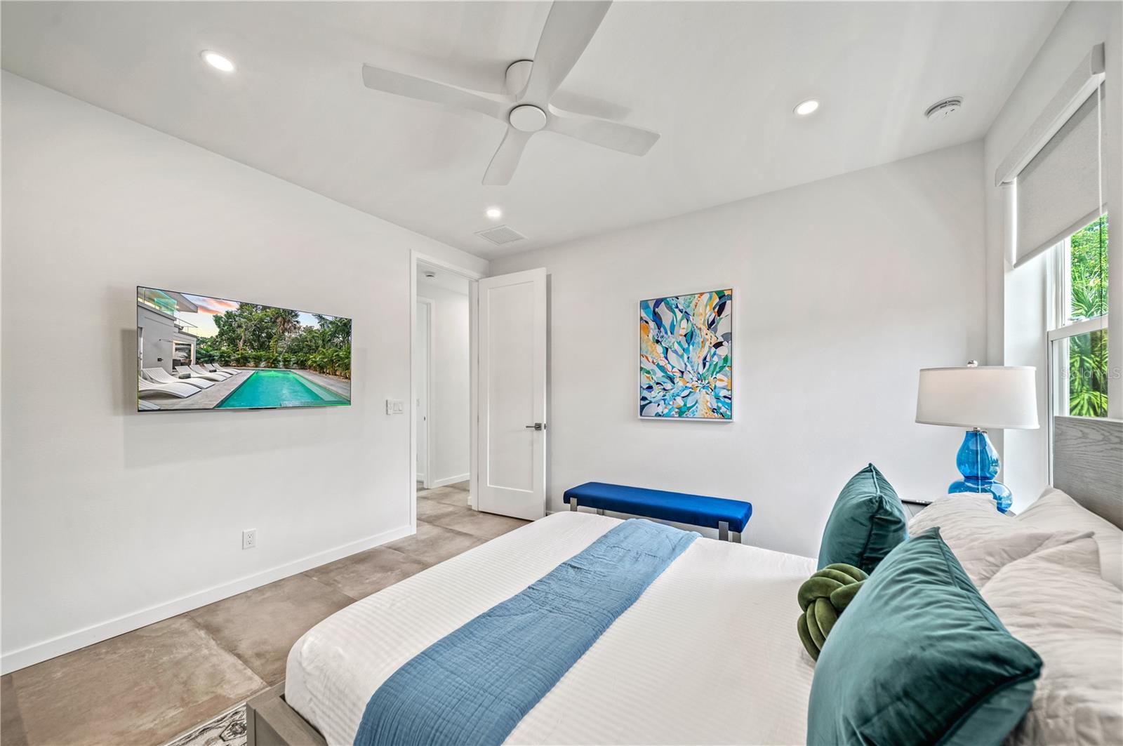 Single Family Residence in SARASOTA FL 2327 HILLVIEW STREET 35.jpg