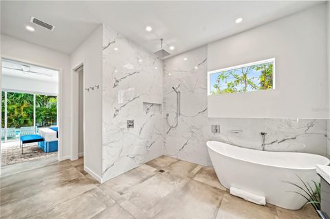 Single Family Residence in SARASOTA FL 2327 HILLVIEW STREET 26.jpg