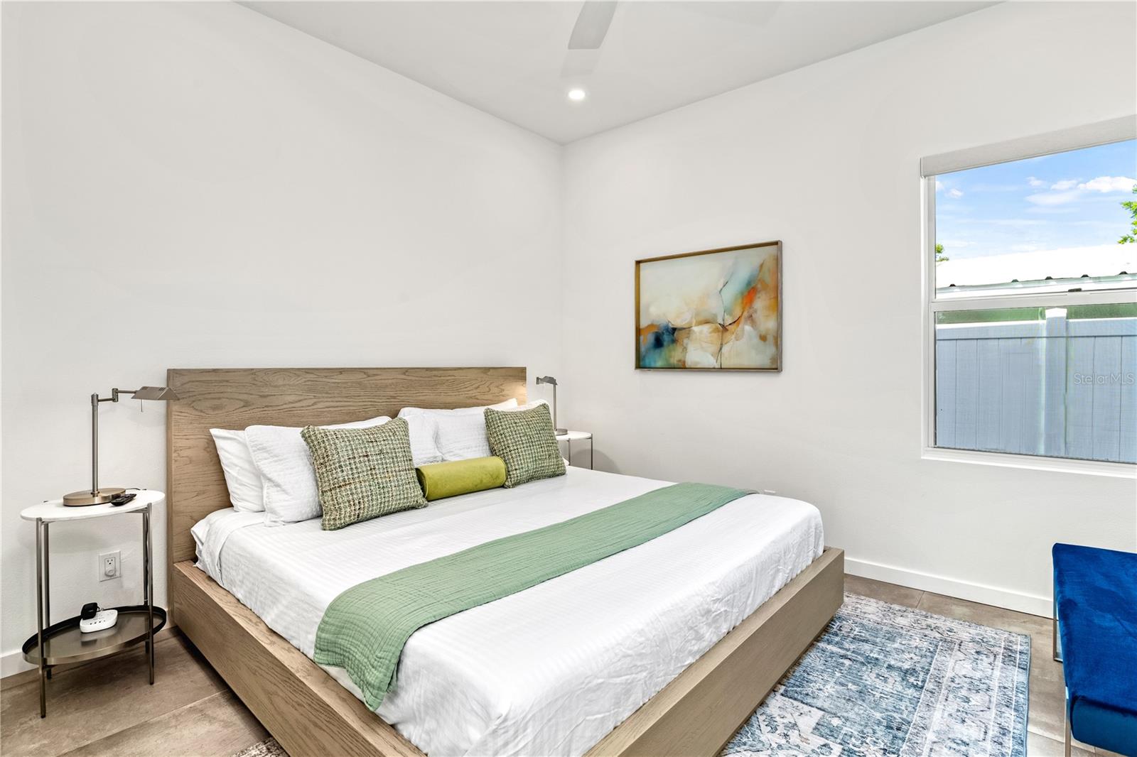 Single Family Residence in SARASOTA FL 2327 HILLVIEW STREET 16.jpg