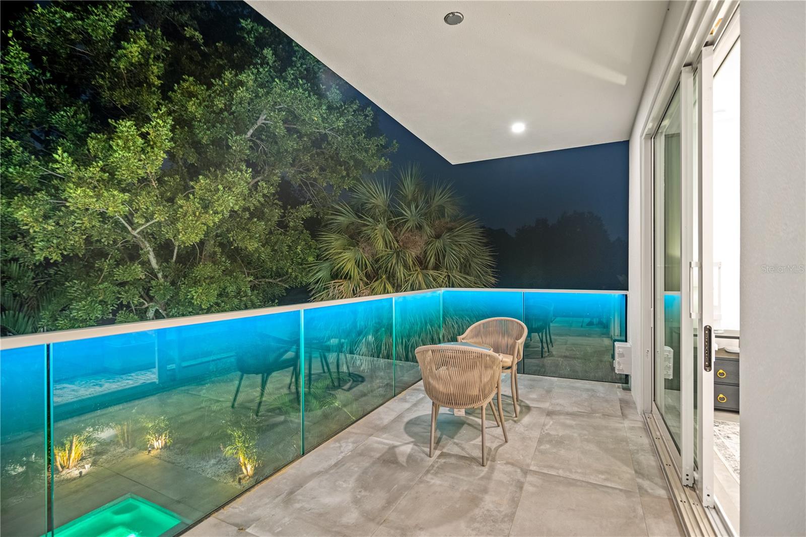 Single Family Residence in SARASOTA FL 2327 HILLVIEW STREET 49.jpg